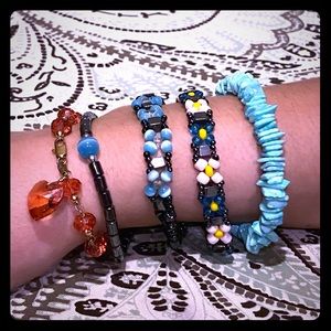 ๐ญ3/25๐ญ Lot of 7 bracelets